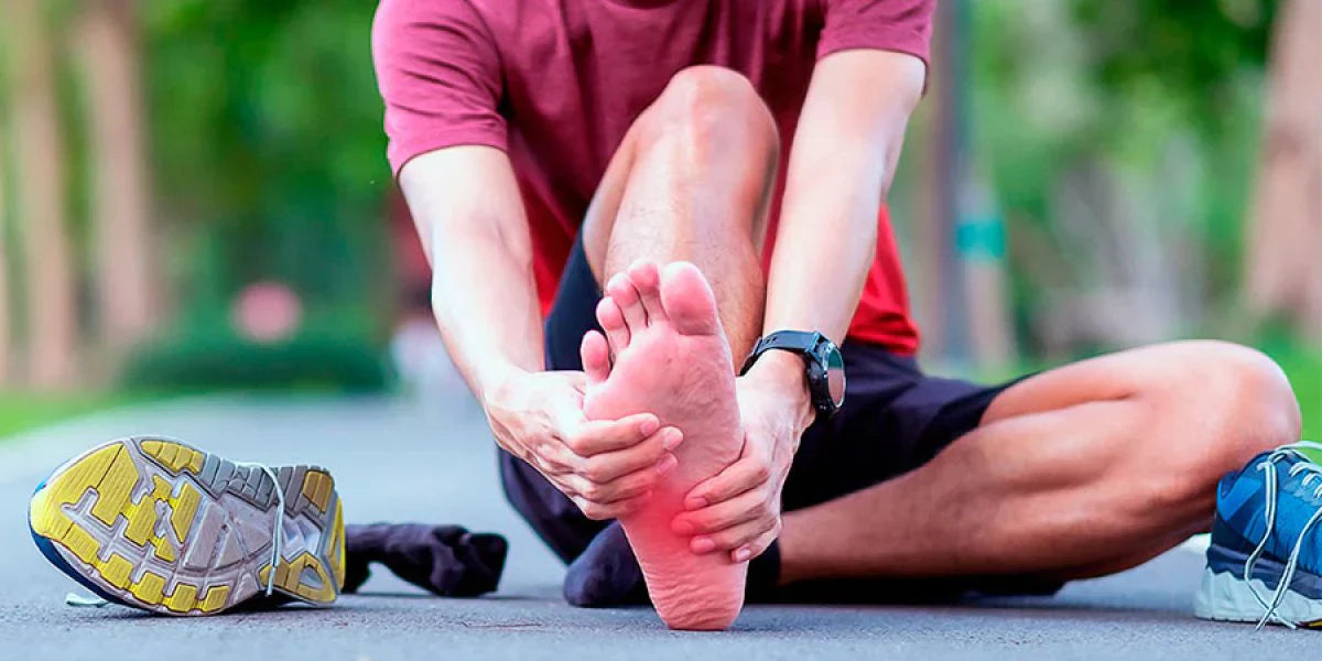 How to relieve pain and keep training with plantar fasciitis